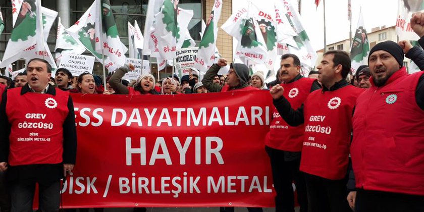 Streikkundgebung der Birleşik Metal-İş in Eskişehir